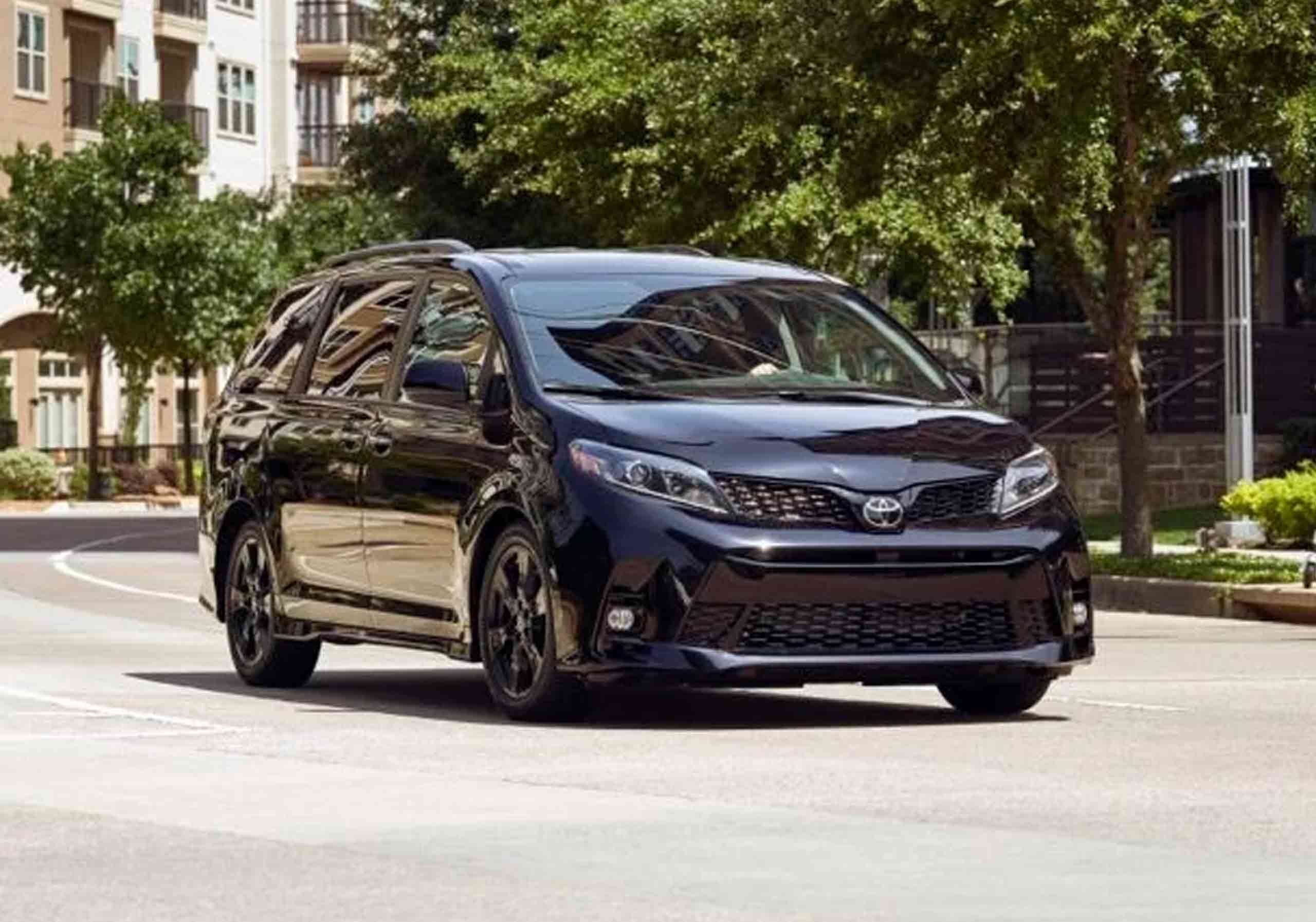 TOYOTA SIENNA 2020